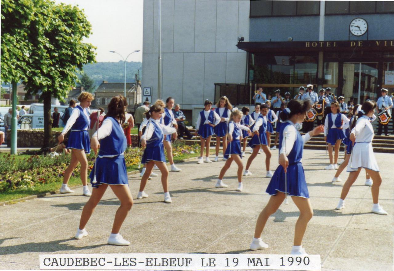 Défilé à Caudebec les Elbeuf Mai 1990