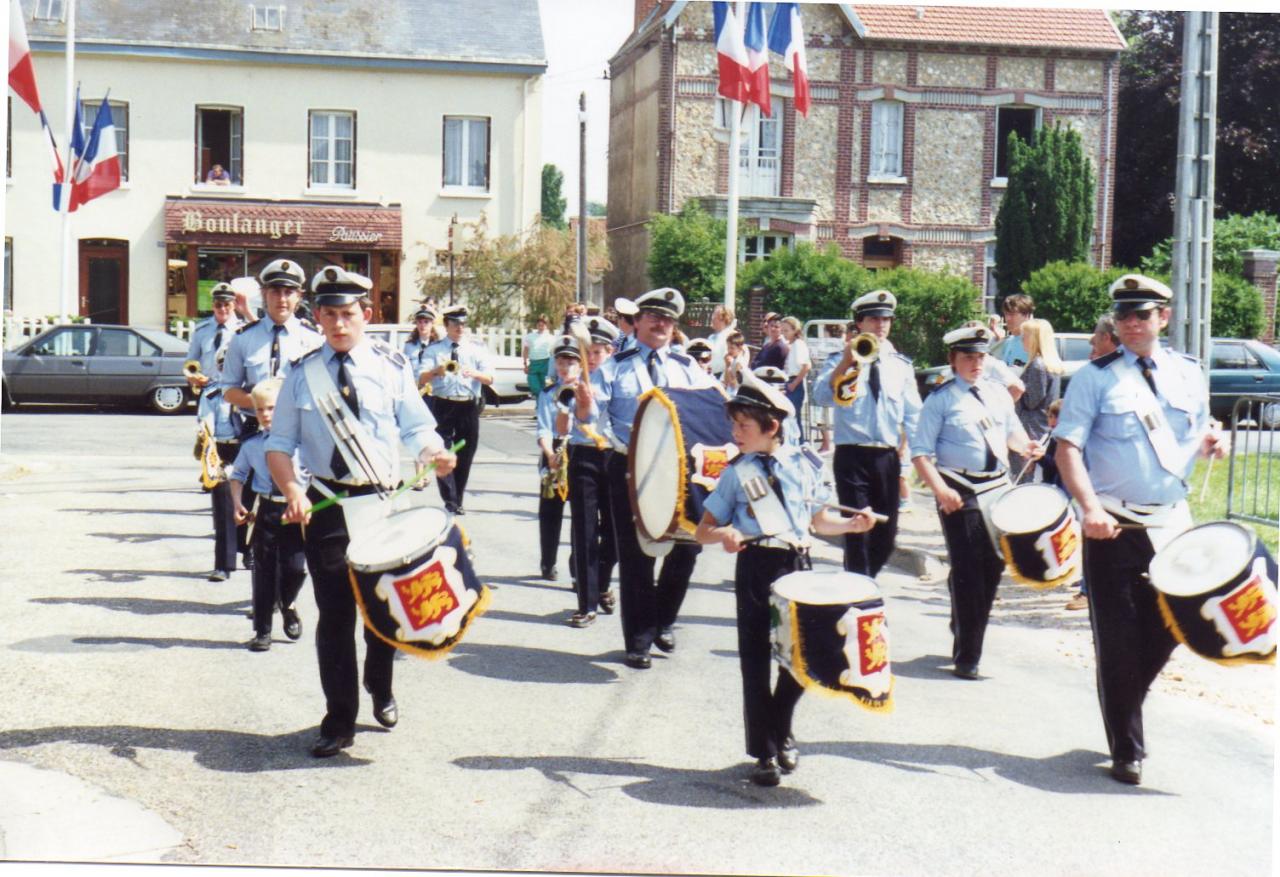 Défilé au Essarts Grand-Couronne Mai 1990